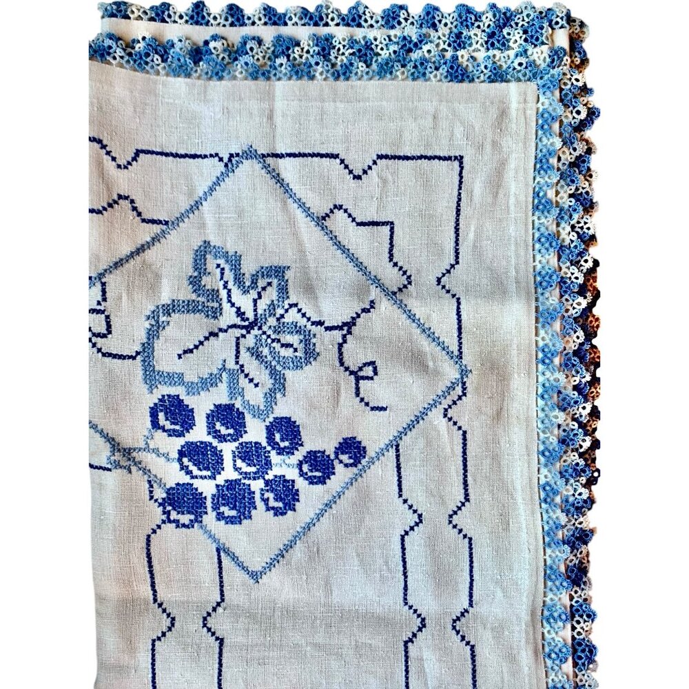 Vintage Hand-Embroidered Tablecloth With Blue Floral Design & Crocheted tatting - Picture 3 of 6
